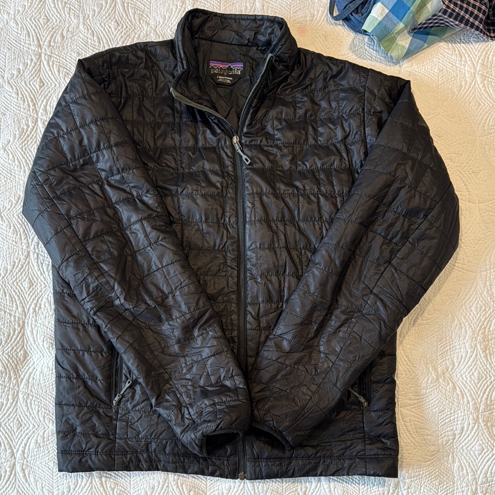 Patagonia Men’s Black Quilted Puffer Jacket